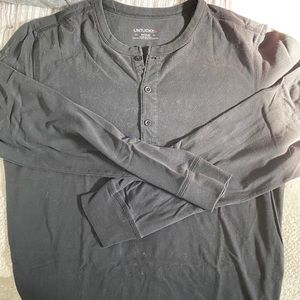 Black UNTUCKit Henley